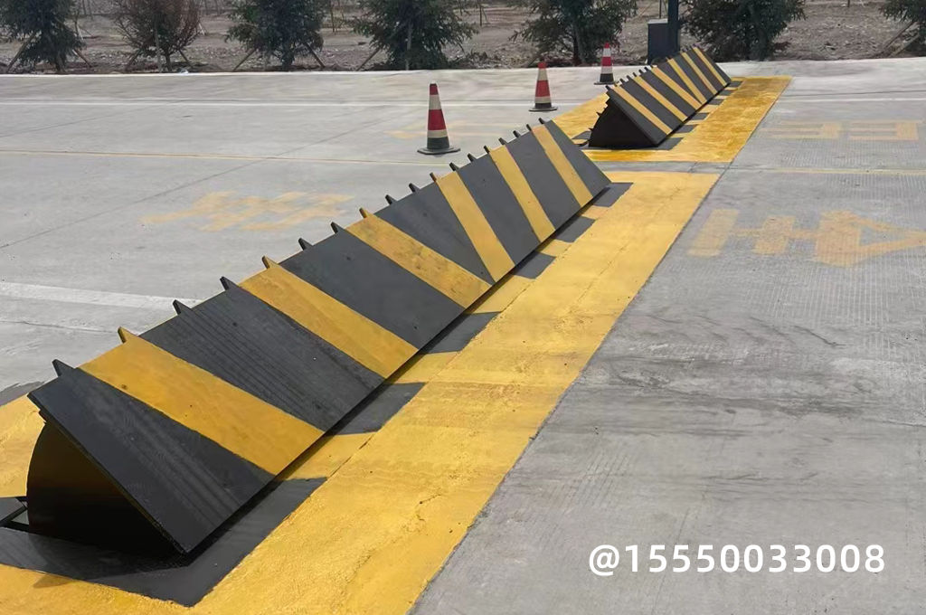 隧道通風(fēng)井防護路障機(圖1)